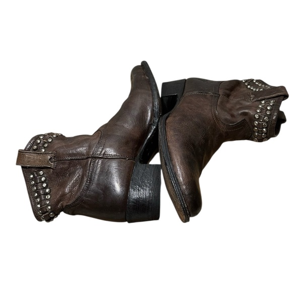 Frye Boots Diana Brown Leather Studded Western Almond Toe Heeled Short Boots - Picture 4 of 15